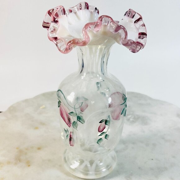 Vtg Fenton Vase French Opalescent Trellis Rose Crest Floral Ruffled Hand-painted - Picture 4 of 5